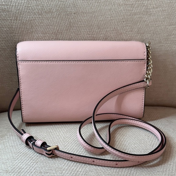 Kate Spade Pink🩷 Crossbody / Purse Pink 💓with Some Gold✨️ - Picture 5 of 10